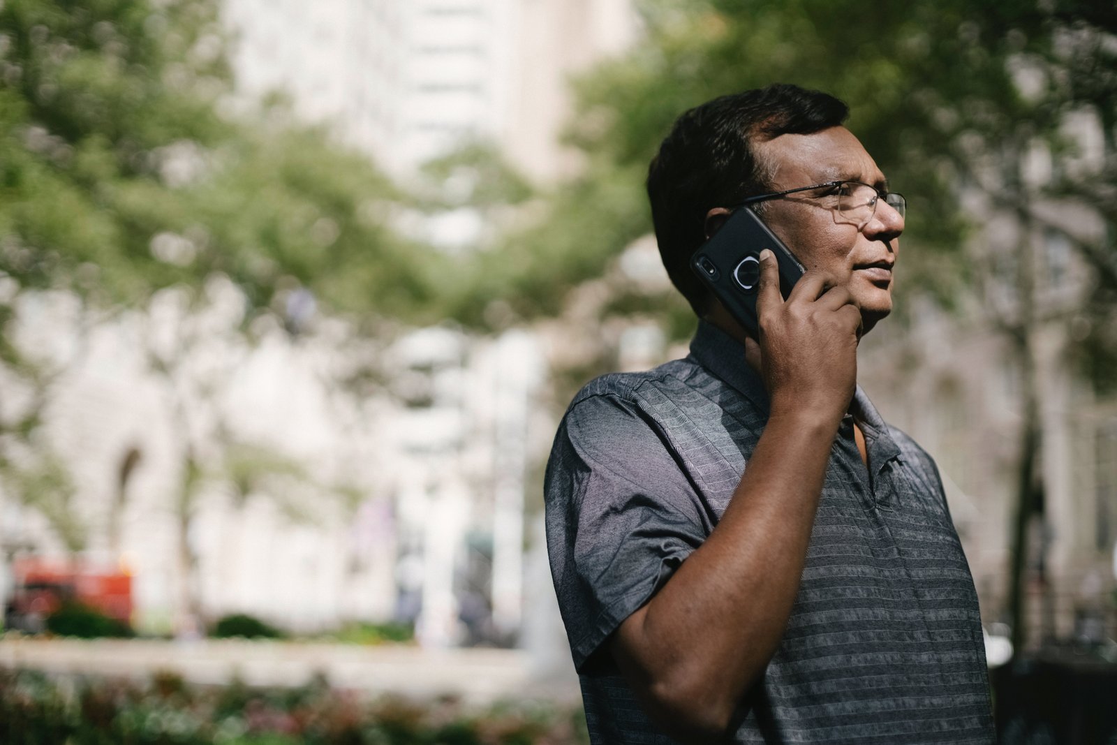 A Customer calling the Union Bank Customer Care in India from their mobile phone.