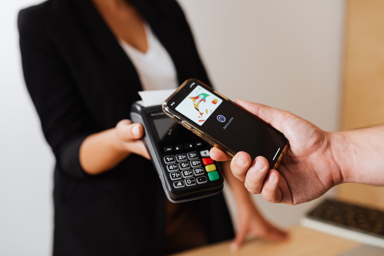 Google Pay Customer making mobile payment